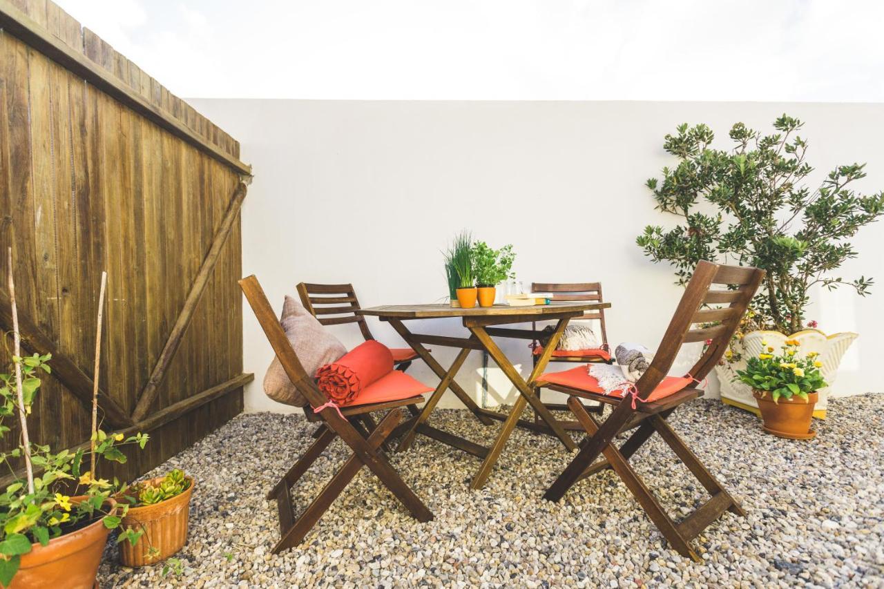 Soulsurfcamp Portugal Bed & Breakfast Peniche Exterior foto